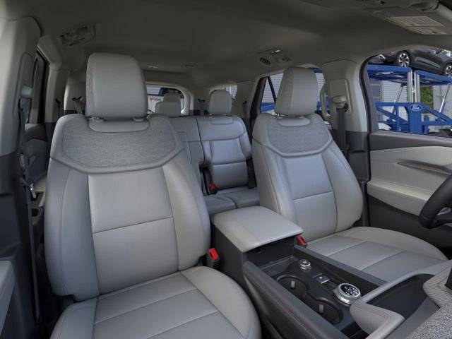 New 2026 Ford Explorer Active RWD image 12
