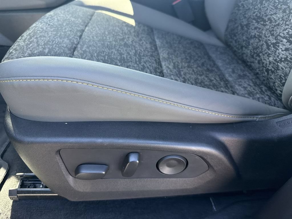 Used 2024 Chevrolet Colorado ZR2 AWD/4WD image 22