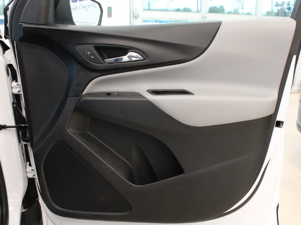 Used 2023 Chevrolet Equinox LS w/ LS Convenience Package FWD image 15