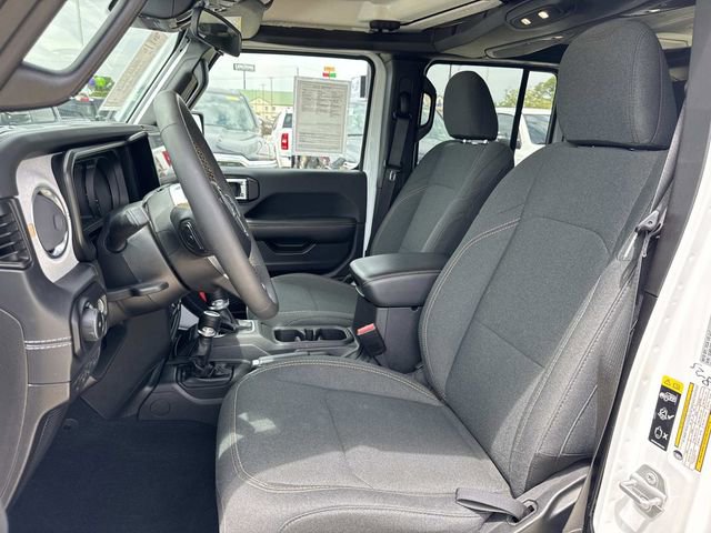 Used 2024 Jeep Wrangler Unlimited Sahara AWD/4WD image 20