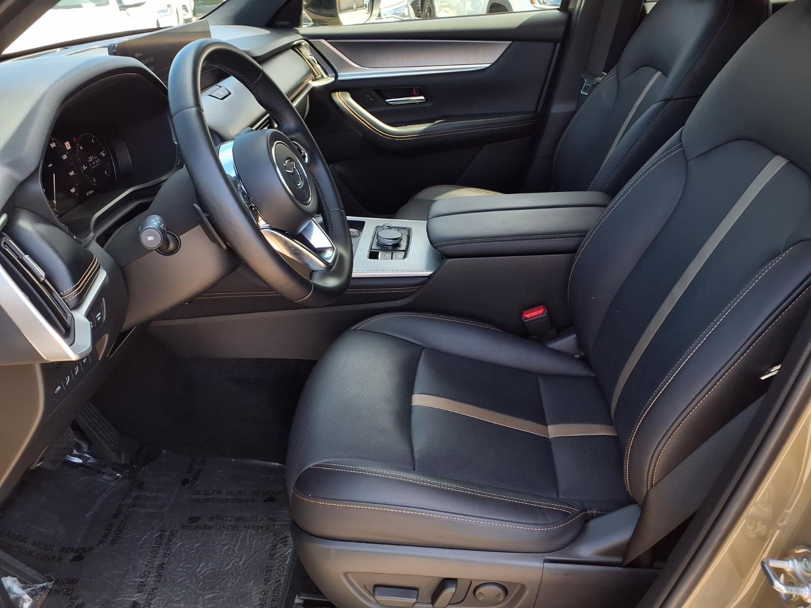 Certified 2025 MAZDA CX-70 3.3 Turbo w/ Premium Plus Pkg image 17