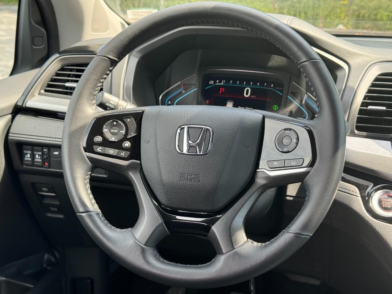 Used 2023 Honda Odyssey Touring image 15