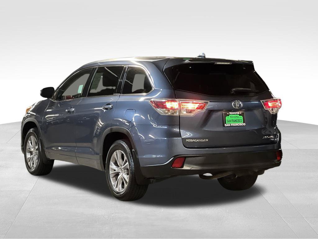 Used 2015 Toyota Highlander XLE AWD/4WD image 3