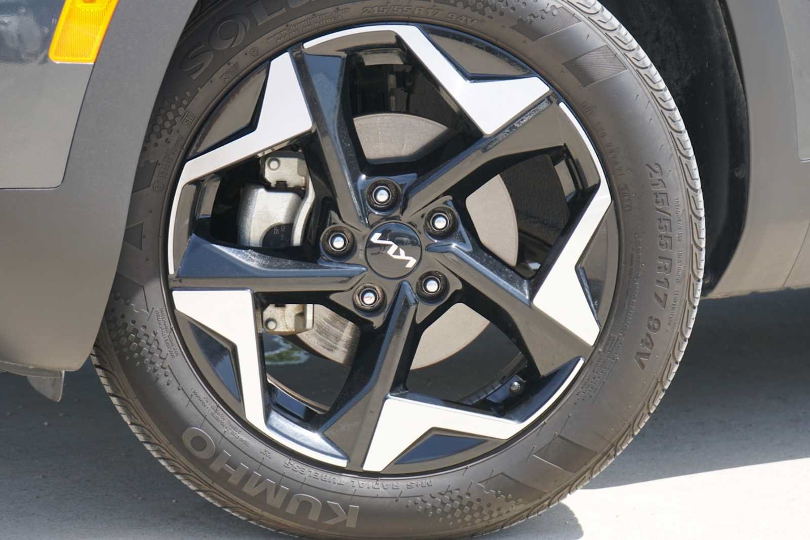 Used 2025 Kia Seltos EX w/ EX Sunroof Package FWD image 2