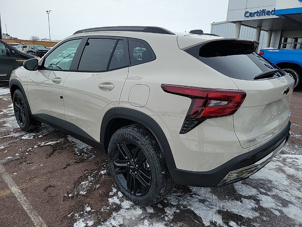 New 2026 Chevrolet Trax ACTIV image 3