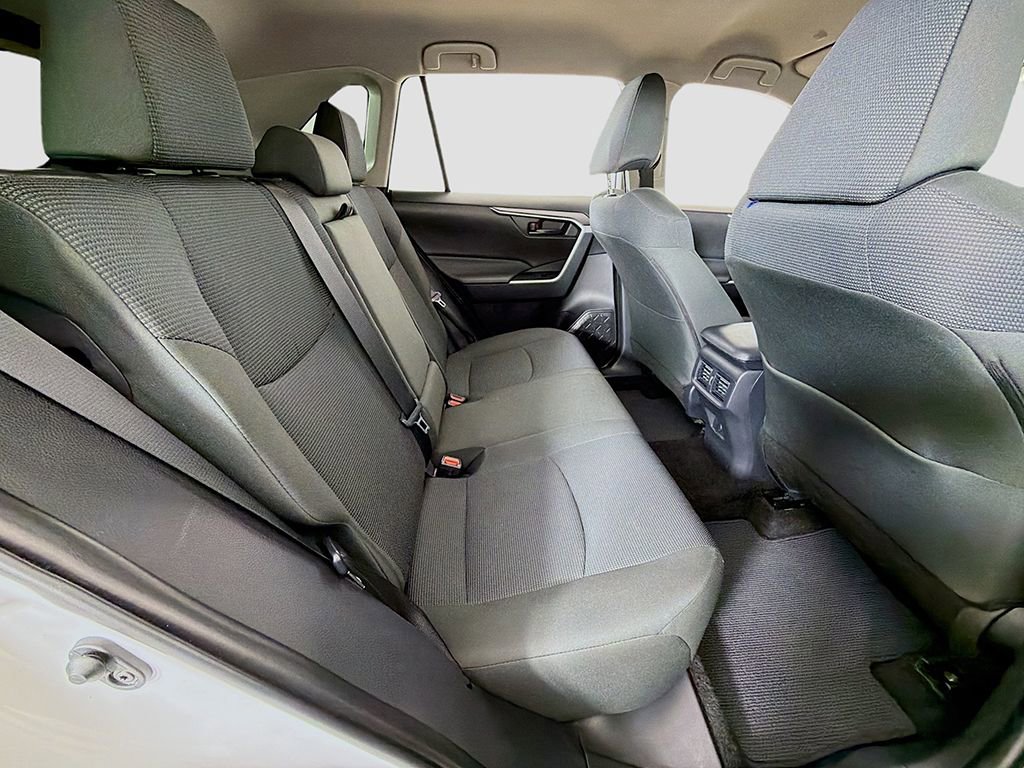 Used 2025 Toyota RAV4 LE image 21