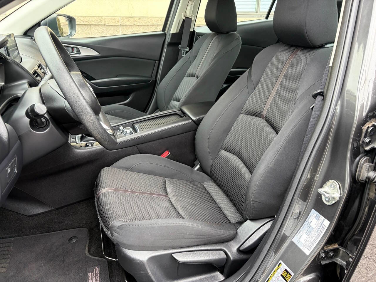 Used 2018 MAZDA MAZDA3 Sport w/ Preferred Equipment Package FWD image 9