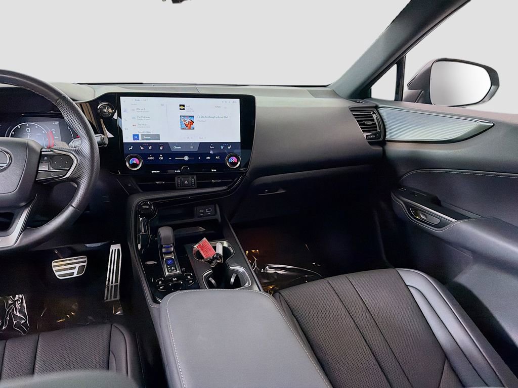 Used 2025 Lexus NX 350 F Sport image 27