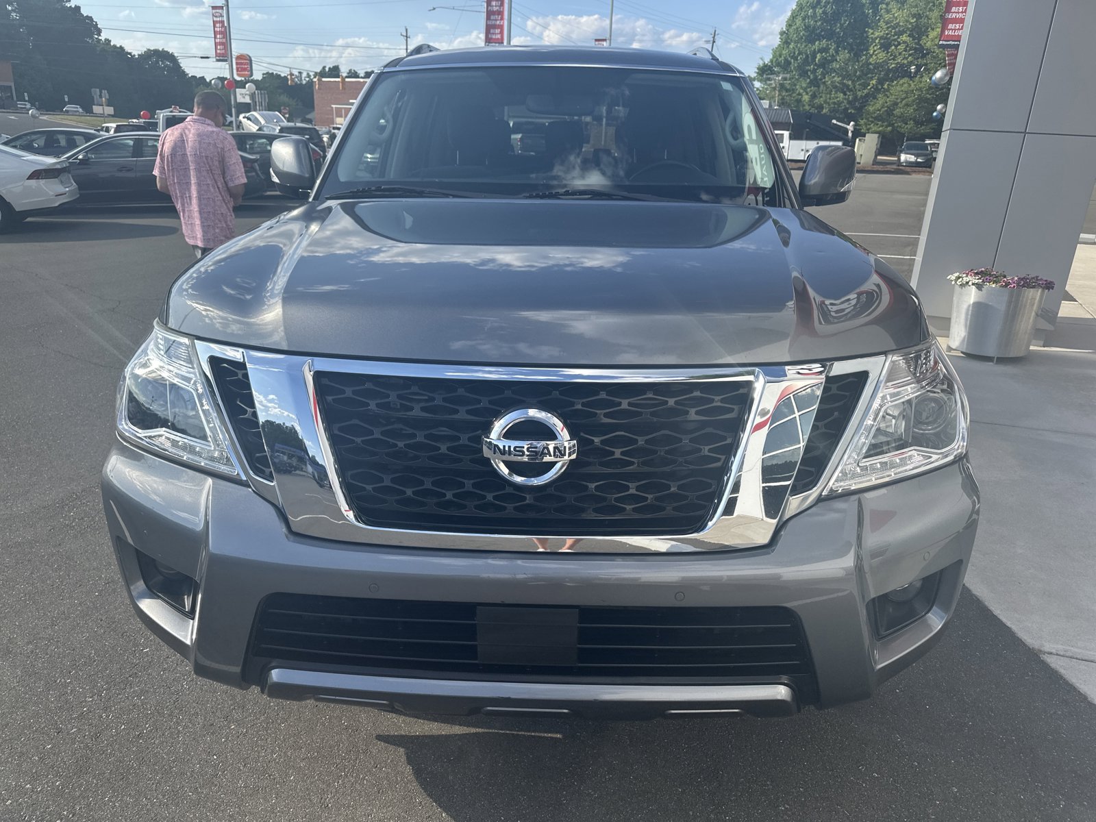 Used 2020 Nissan Armada SV w/ Driver Package RWD image 3