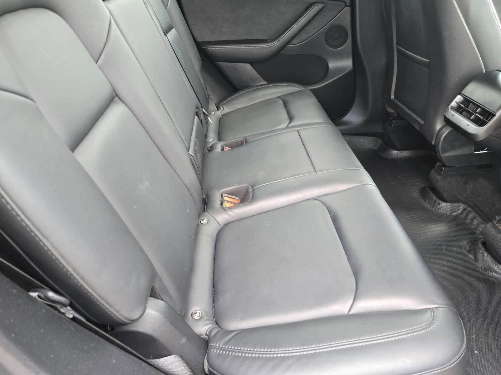 Used 2022 Tesla Model Y Performance AWD/4WD image 18
