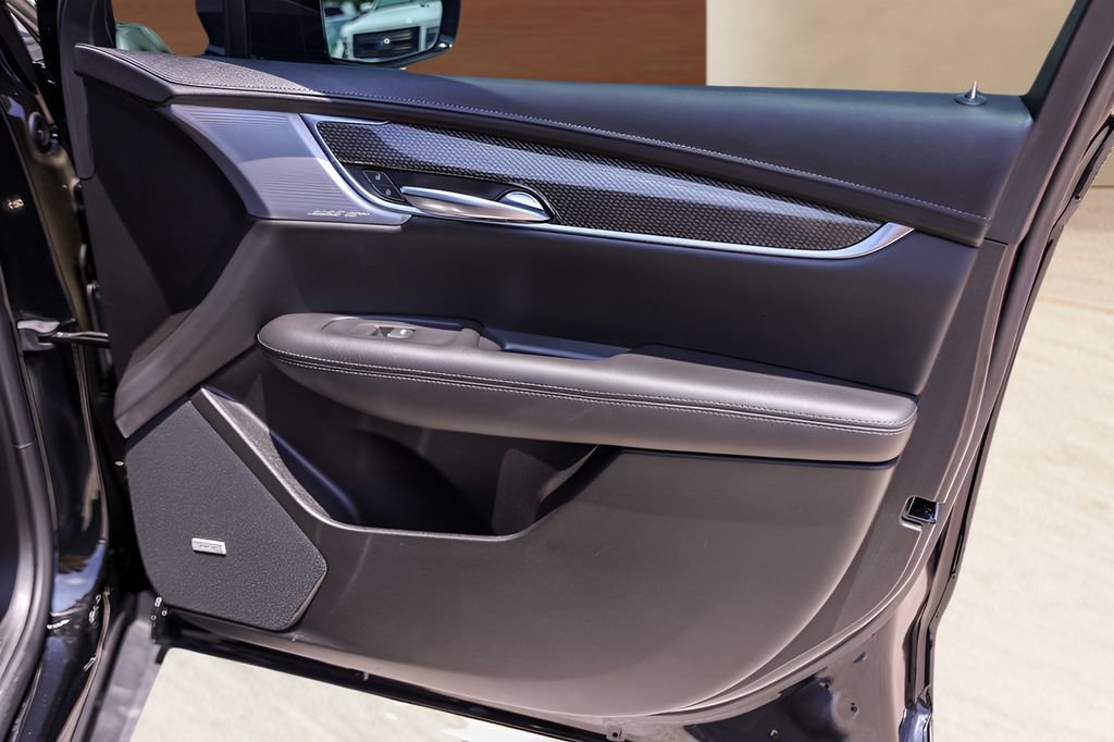 Used 2023 Cadillac XT5 Sportv w/ Technology Package AWD/4WD image 30