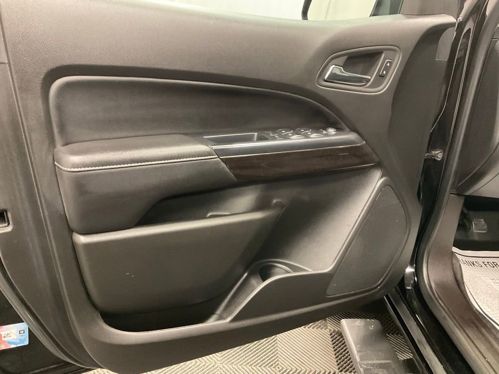 Used 2016 GMC Canyon SLE w/ Nightfall Edition AWD/4WD image 14