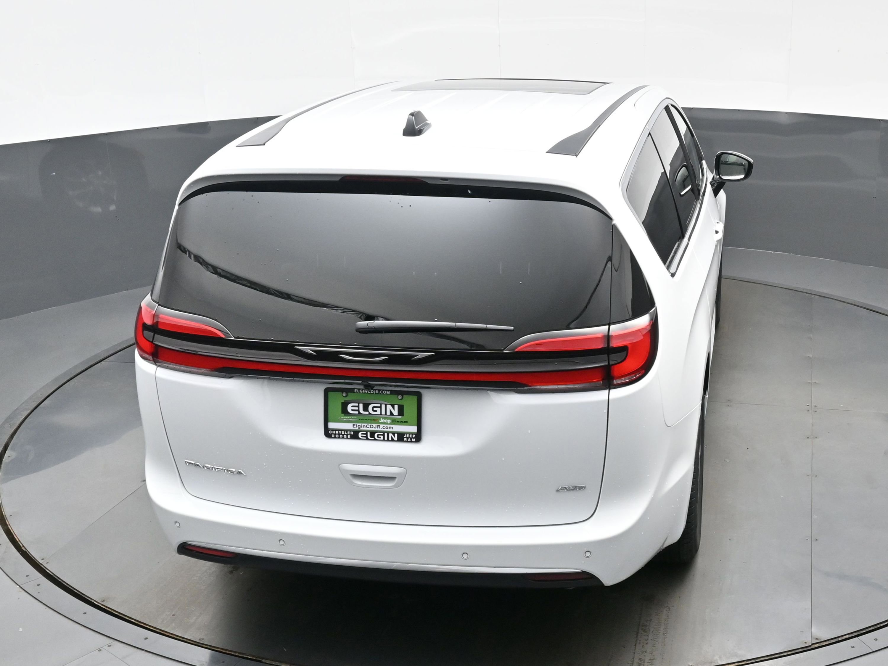 New 2027 Chrysler Pacifica Select AWD/4WD image 22