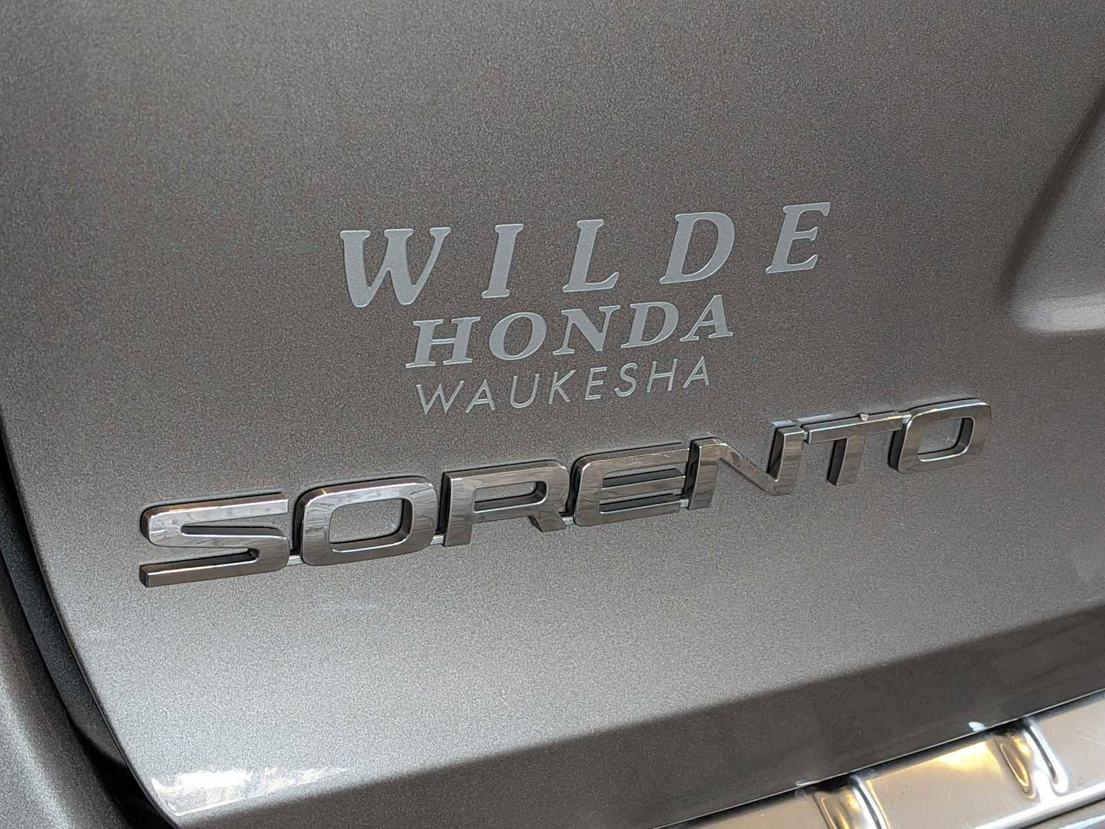 Used 2018 Kia Sorento SX image 11