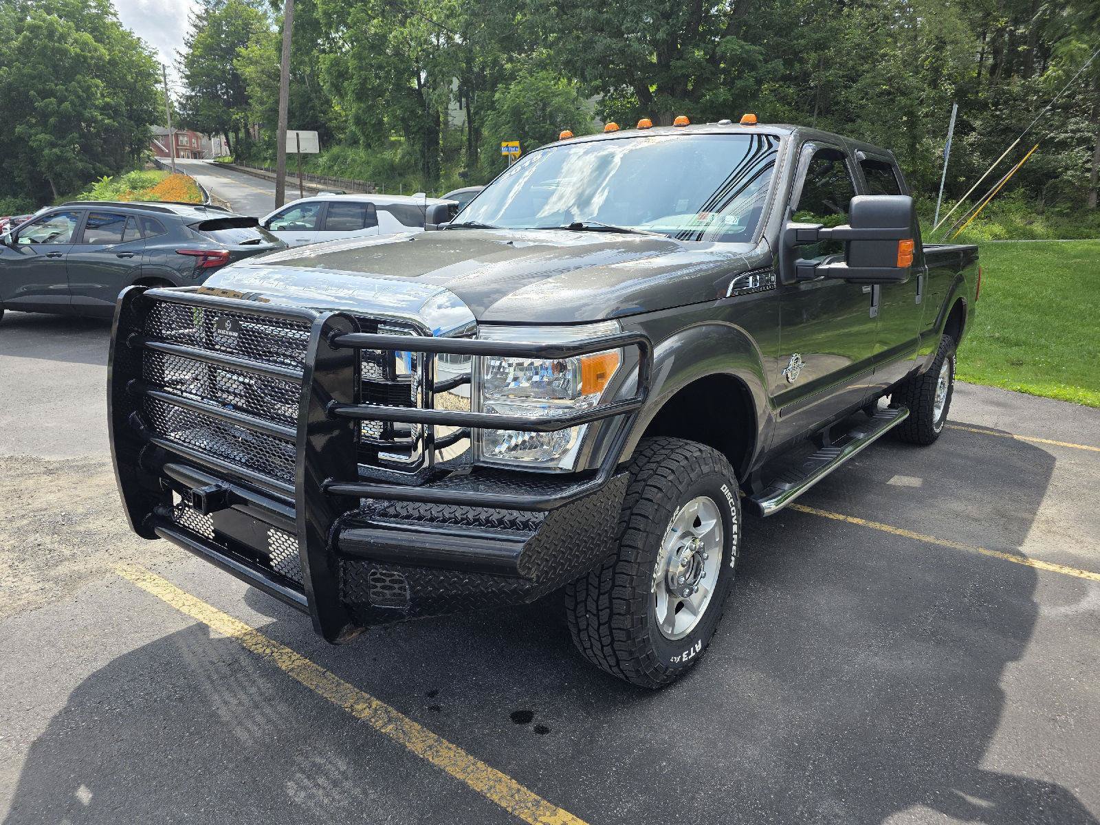 Used 2015 Ford F350 XLT w/ XLT Interior Package AWD/4WD image 3
