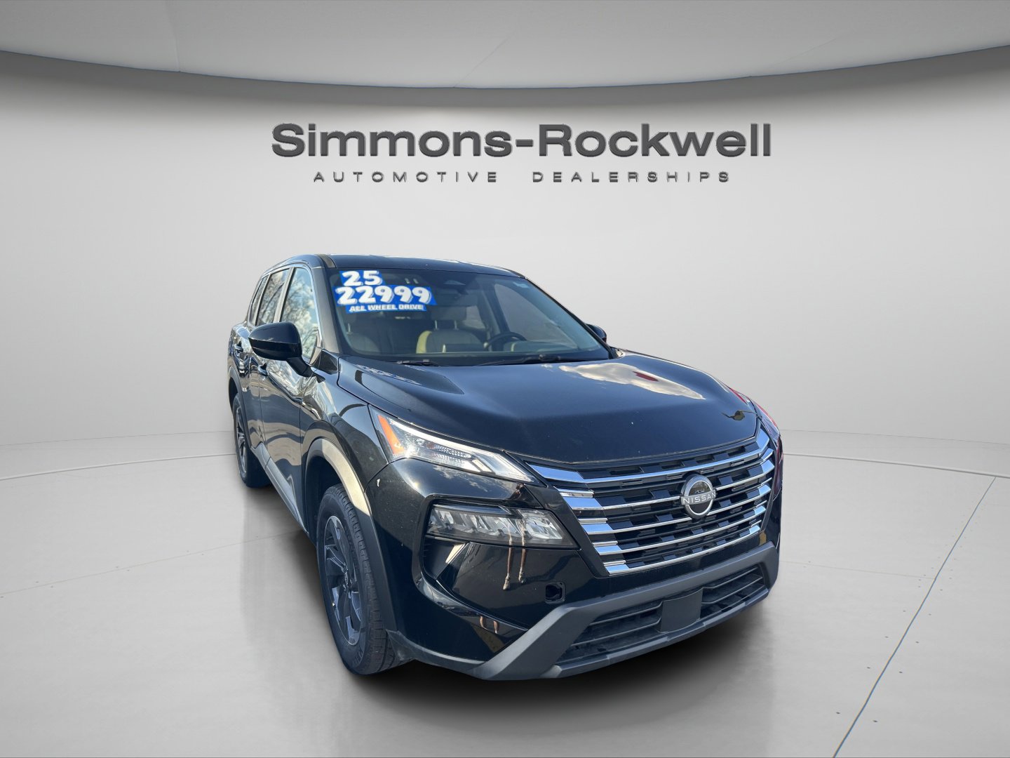 Used 2025 Nissan Rogue SV AWD/4WD image 3