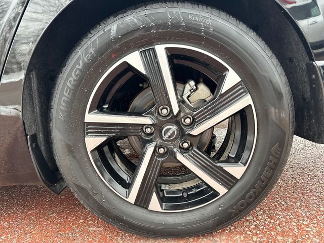 Used 2024 Nissan Sentra SV w/ All-Weather Package image 26