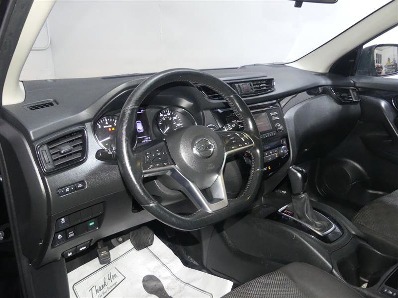 Used 2018 Nissan Rogue Sport SV w/ SV All-Weather Package image 22