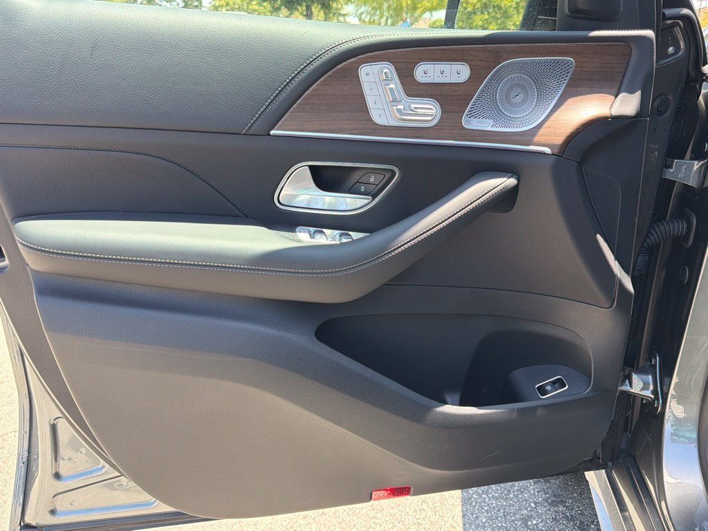 New 2026 Mercedes-Benz GLE 53 AMG 4MATIC Coupe image 19