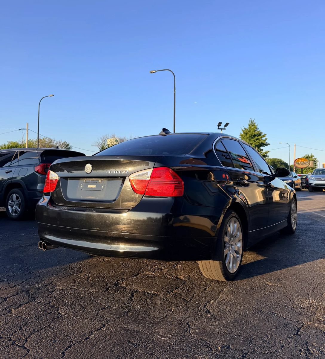 Used 2006 BMW 330xi Sedan AWD/4WD image 4