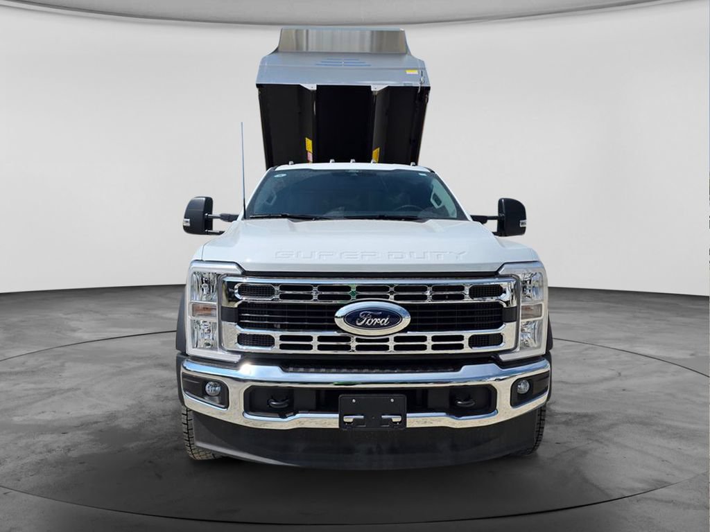New 2026 Ford F550 4x4 Supercab Super Duty image 4