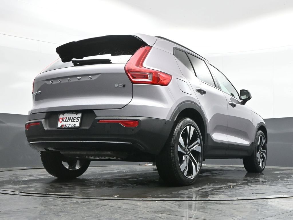 New 2026 Volvo XC40 B5 Ultra w/ Protection Package Premier AWD/4WD image 38
