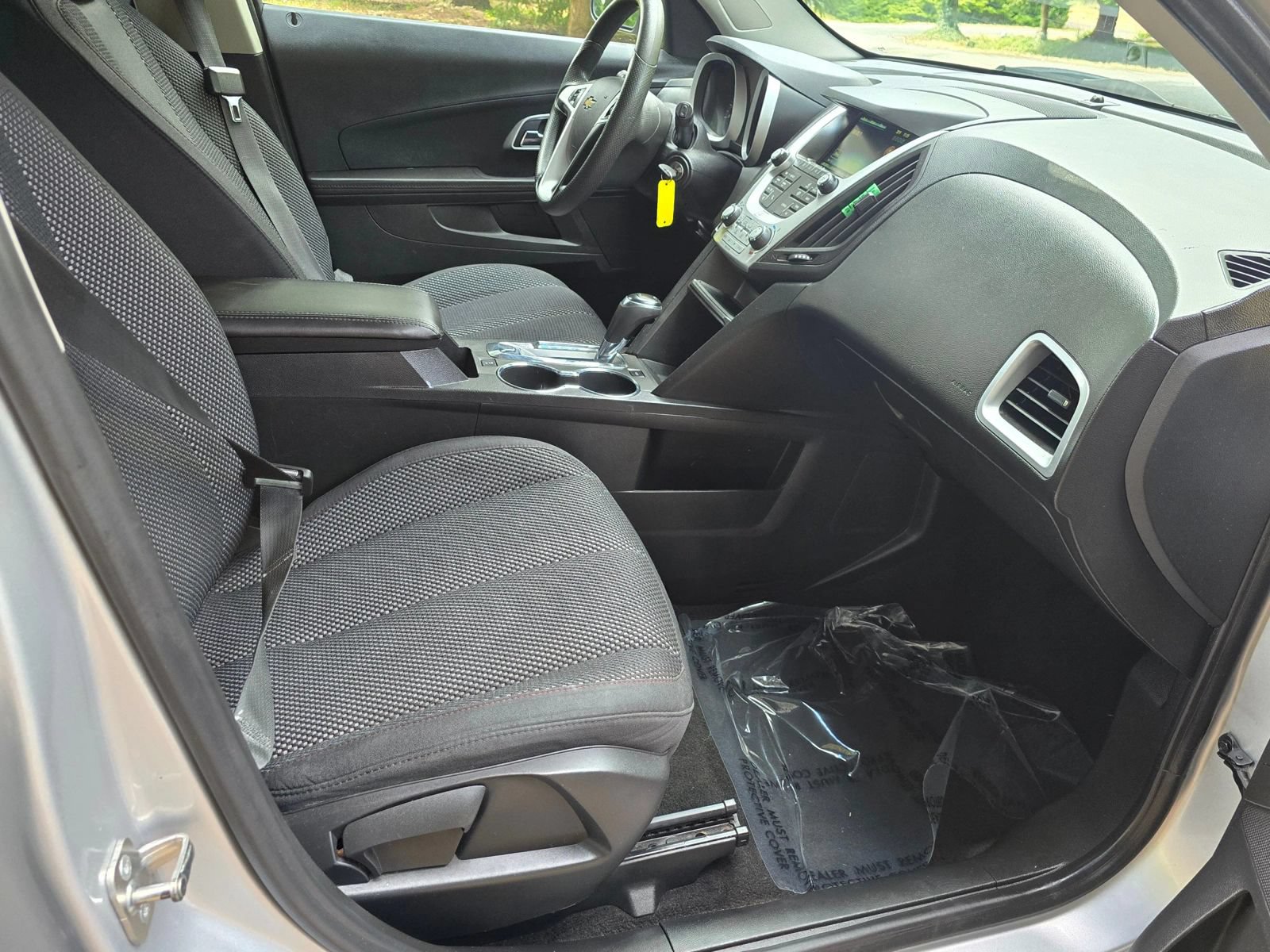 Used 2017 Chevrolet Equinox LT FWD image 12