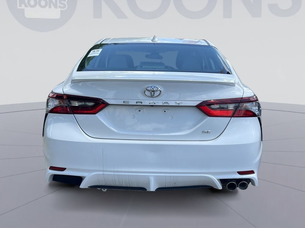 Used 2021 Toyota Camry SE FWD image 5