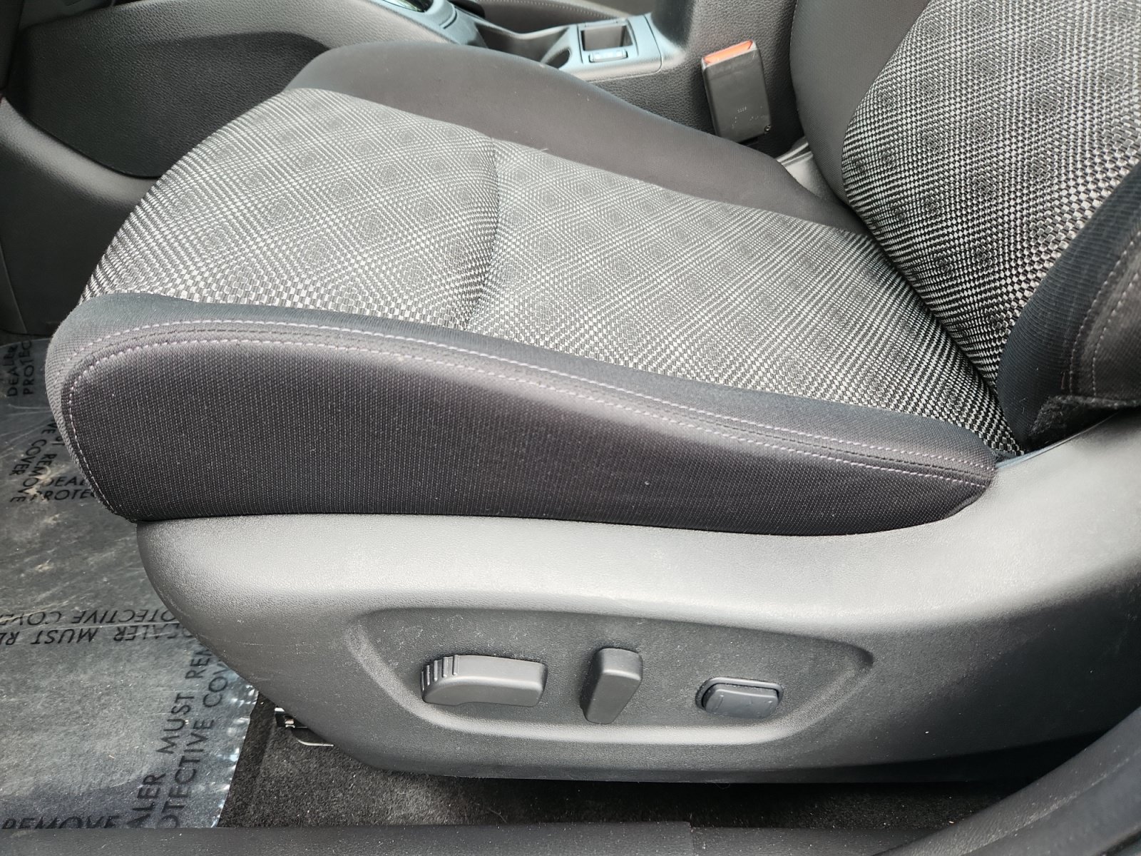 Used 2022 Nissan Rogue Sport SV AWD/4WD image 14