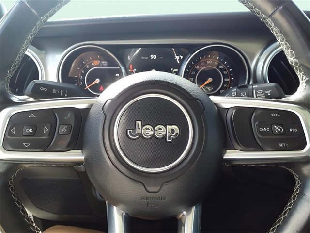 Used 2020 Jeep Wrangler Unlimited Sahara image 18
