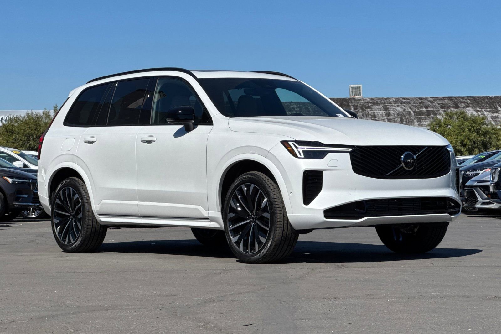 New 2026 Volvo XC90 T8 Ultra image 9