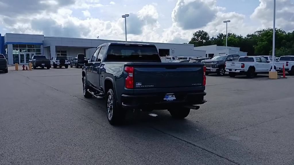 Certified 2025 Chevrolet Silverado 2500 Custom w/ Custom Value Package AWD/4WD image 7