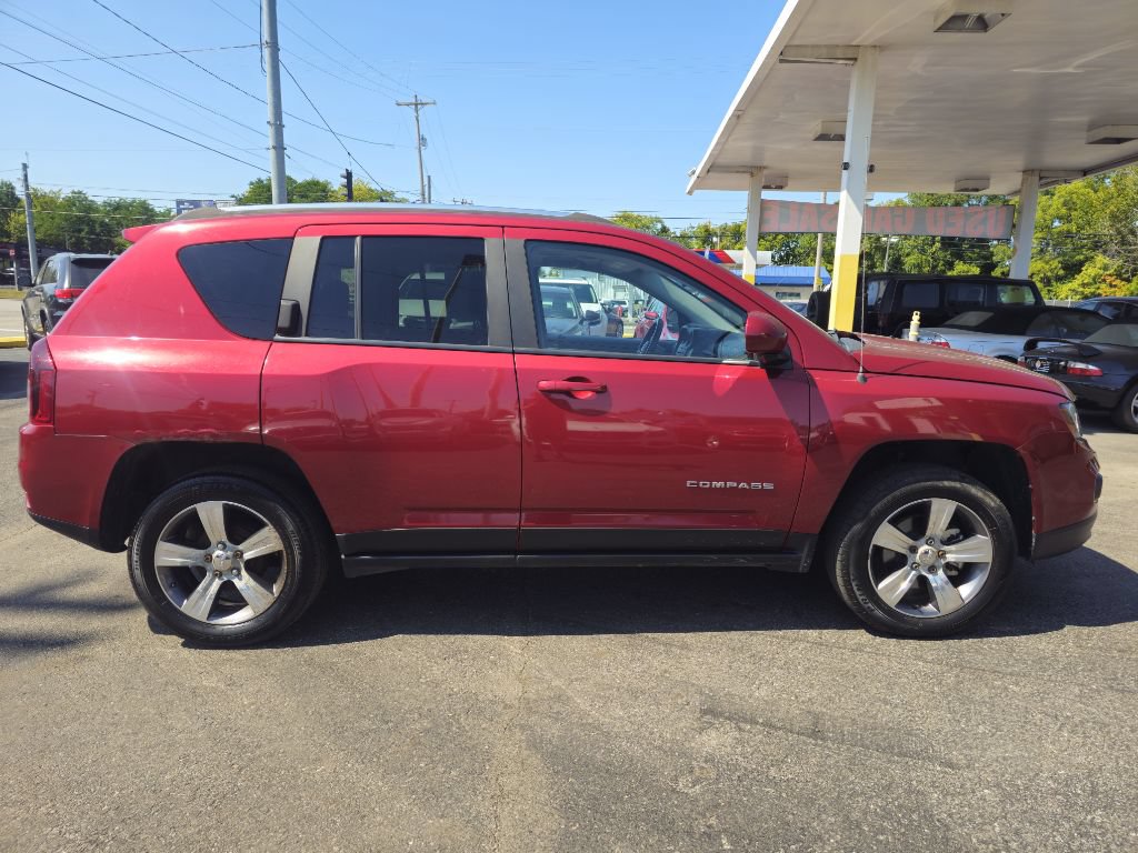 Used 2017 Jeep Compass High Altitude FWD image 18