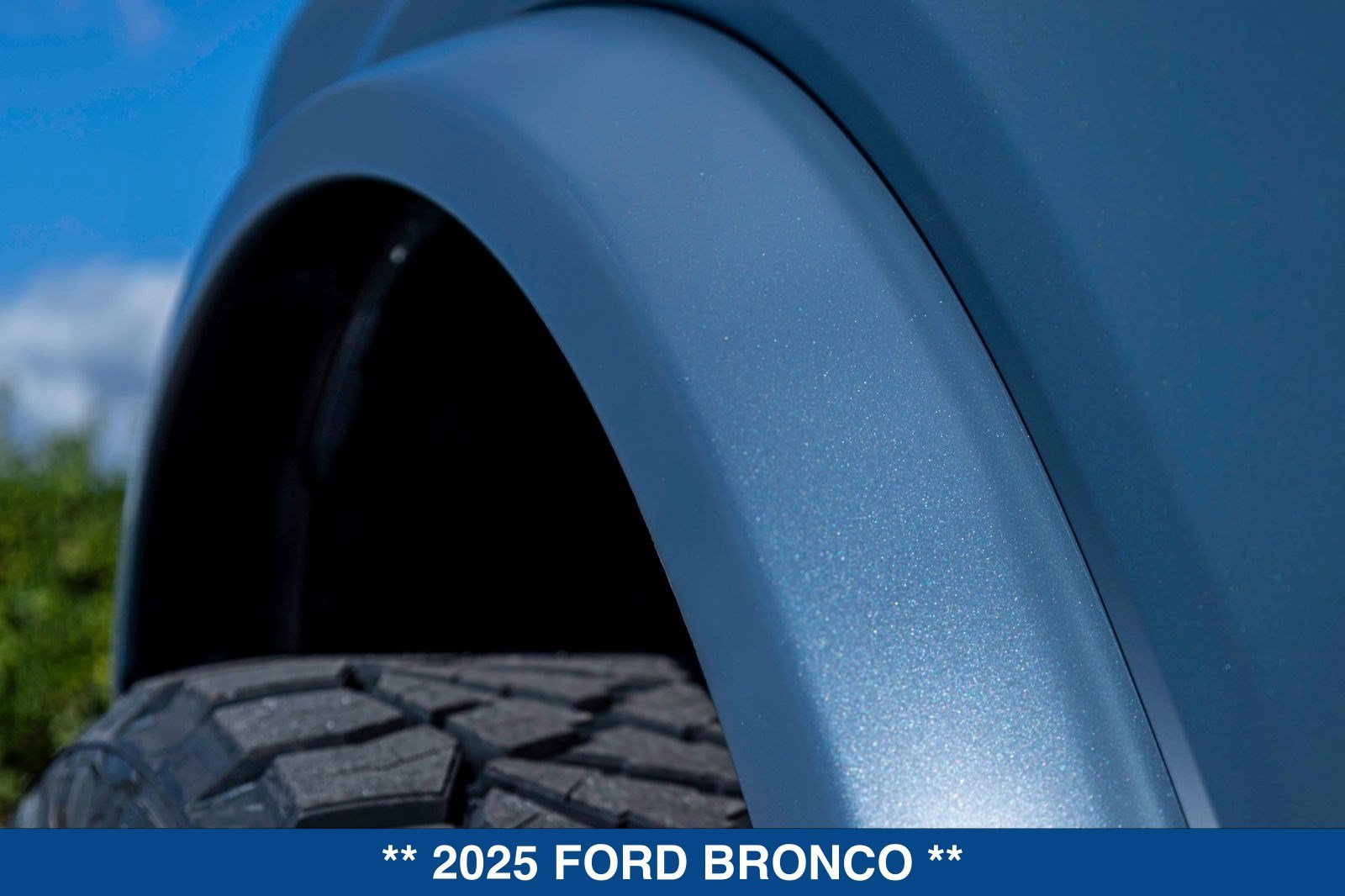 Used 2025 Ford Bronco Badlands AWD/4WD image 32