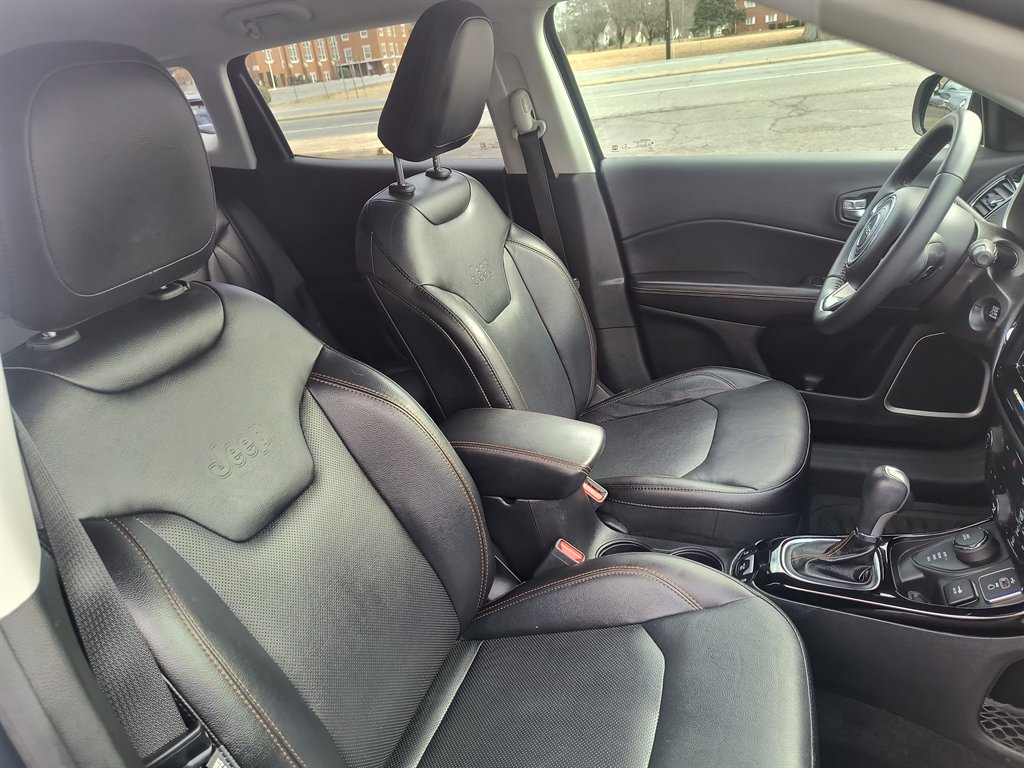 Used 2018 Jeep Compass Limited AWD/4WD image 23