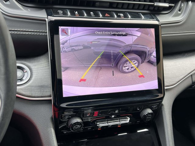 Used 2022 Jeep Grand Cherokee L Limited image 28