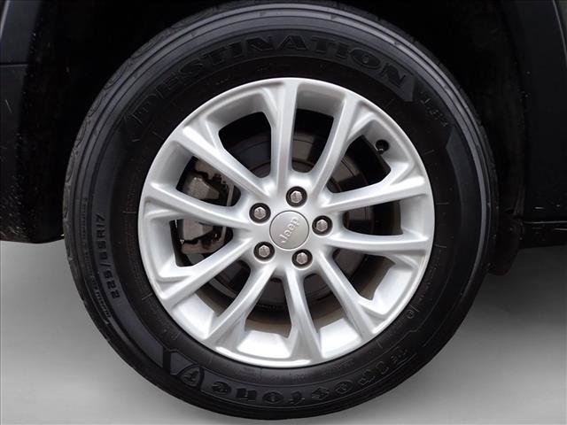 Used 2022 Jeep Cherokee Latitude Lux AWD/4WD image 7