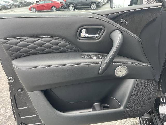 Certified 2024 INFINITI QX80 Sensory image 10