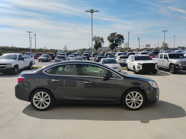 Used 2016 Buick Verano Leather w/ Experience Buick Package FWD image 2