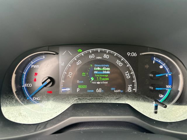 Certified 2025 Toyota RAV4 SE image 32