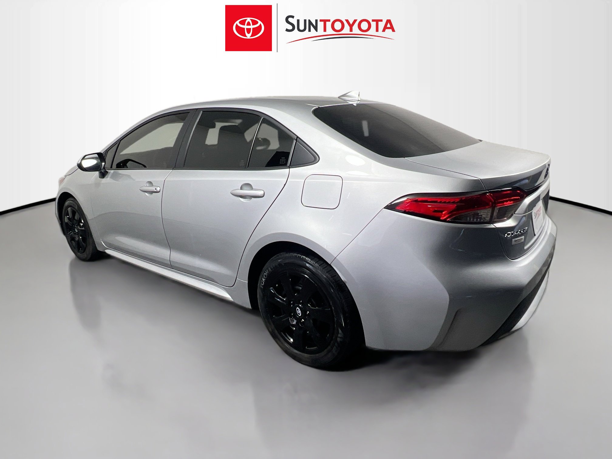 Used 2022 Toyota Corolla LE image 6