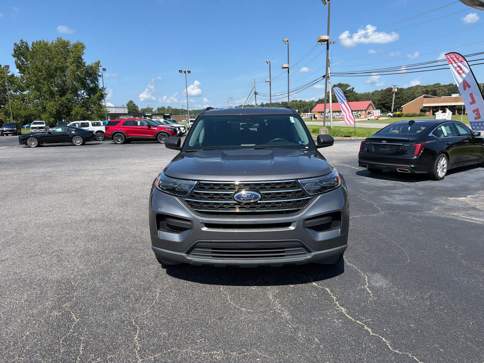 Used 2023 Ford Explorer XLT RWD image 8