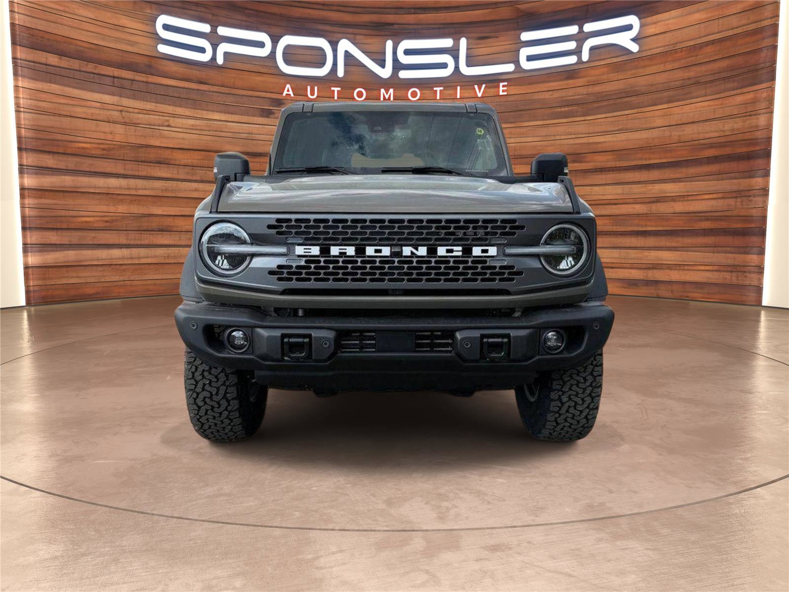 New 2025 Ford Bronco Badlands image 8