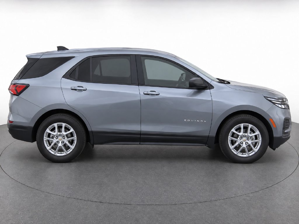 Used 2023 Chevrolet Equinox LS w/ LS Convenience Package FWD image 9