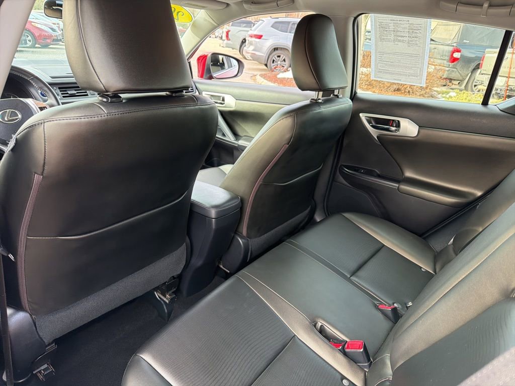 Used 2012 Lexus CT 200h image 10