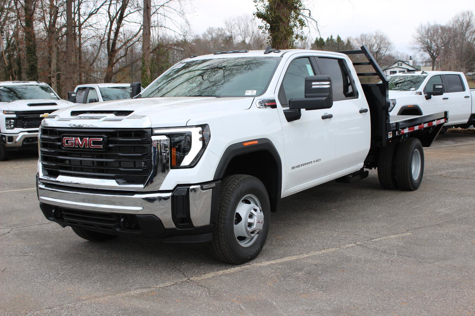 New 2026 GMC Sierra 3500 Pro w/ Convenience Package image 2