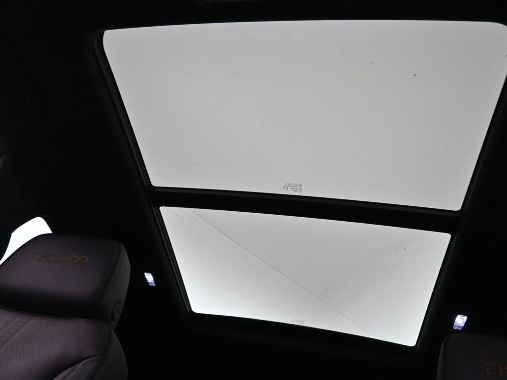 New 2026 Chevrolet Tahoe High Country image 18