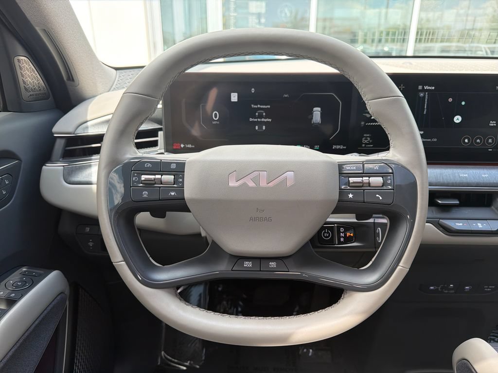 Used 2024 Kia EV9 Land AWD/4WD image 15