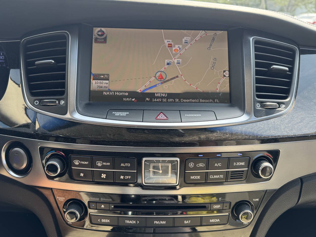 Used 2014 Hyundai Equus Signature RWD image 12