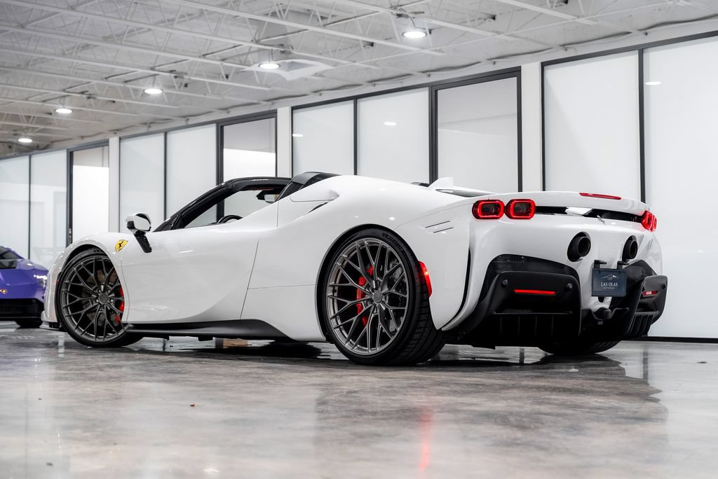 Used 2022 Ferrari SF90 Spider AWD/4WD image 20